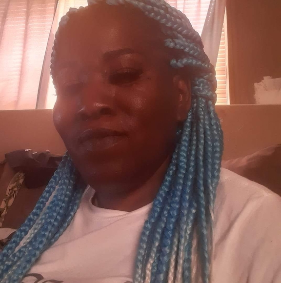 Meet your Posher, Leeanna - Picture 1 of 1